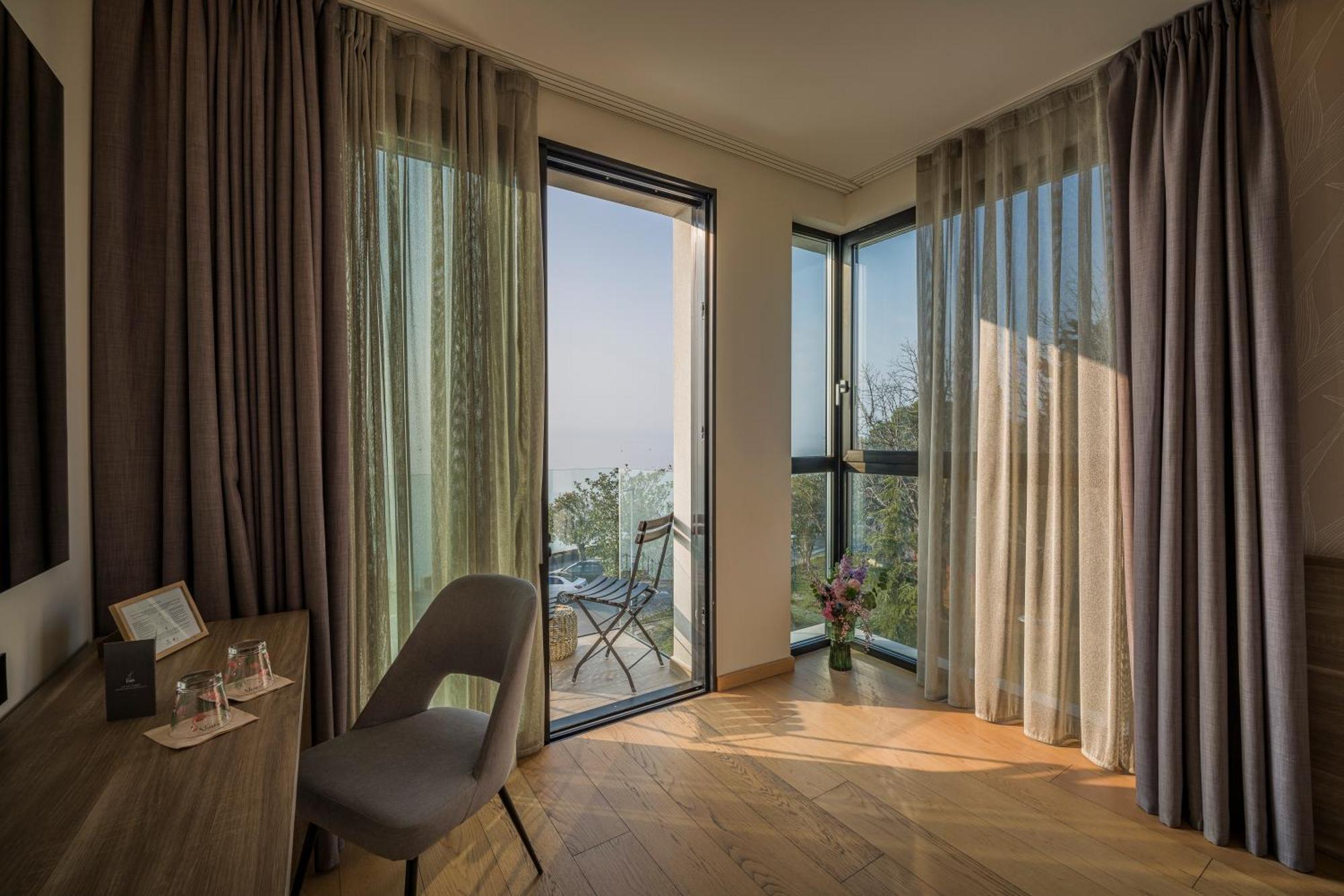 Junior Suite Balcony