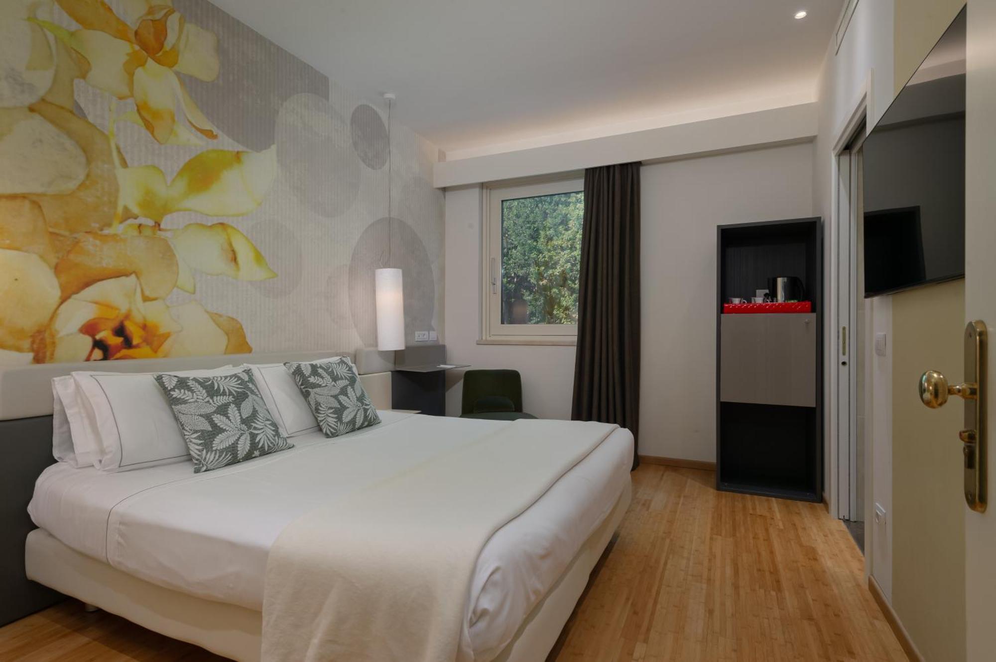 Classic Double Room,1557300598:JPEG