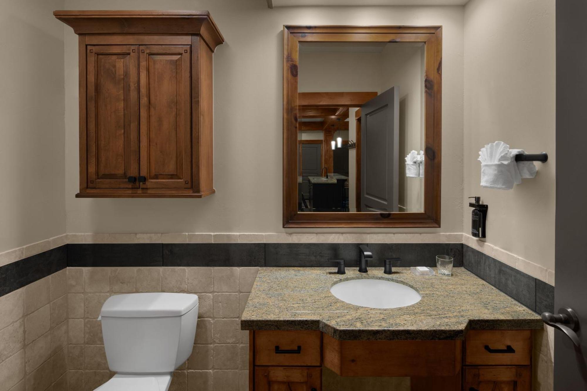 2 Bedroom Presidential Suite, Mountain & Golf view, Balcony