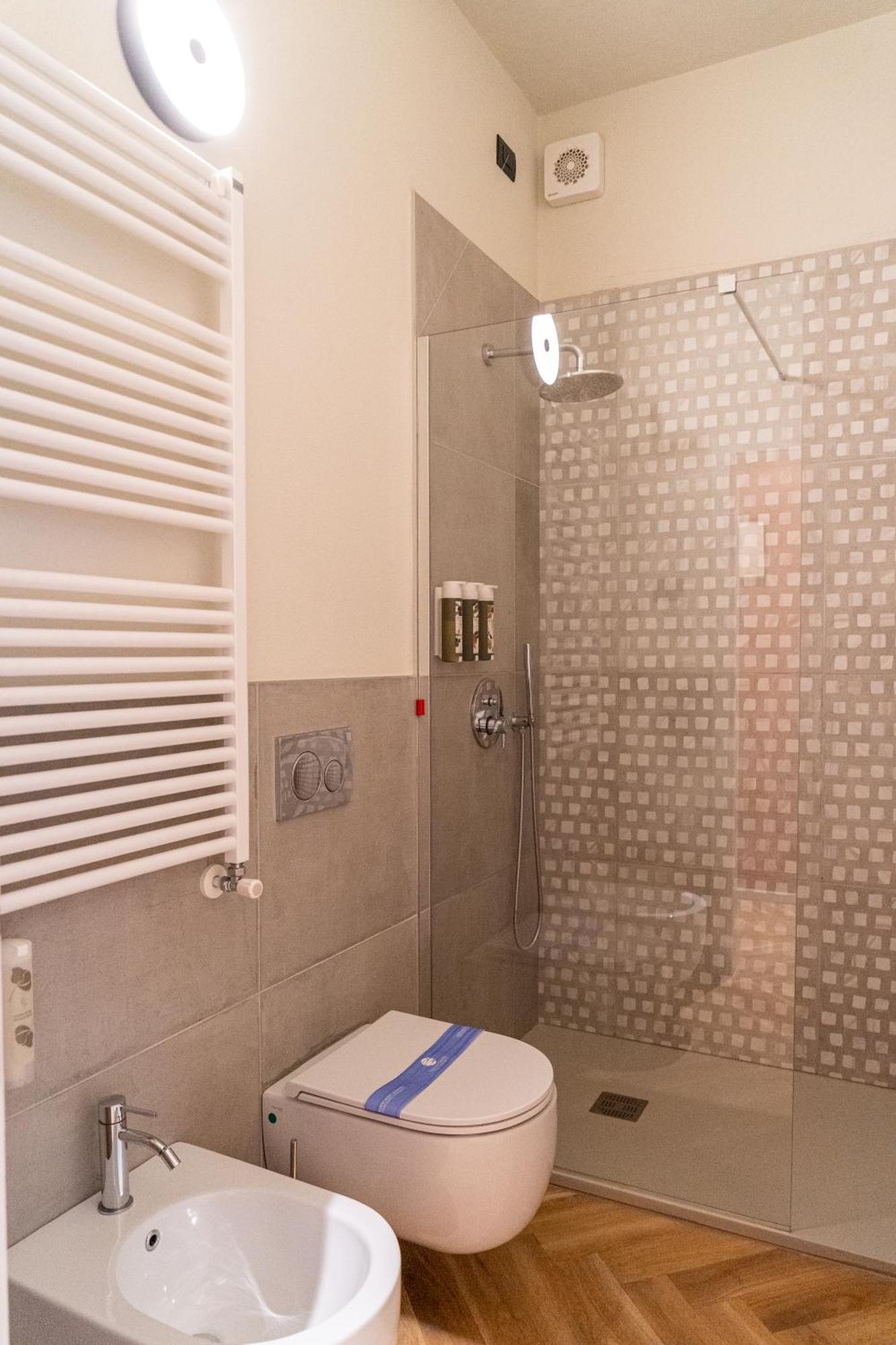 Deluxe Double Room Lake View