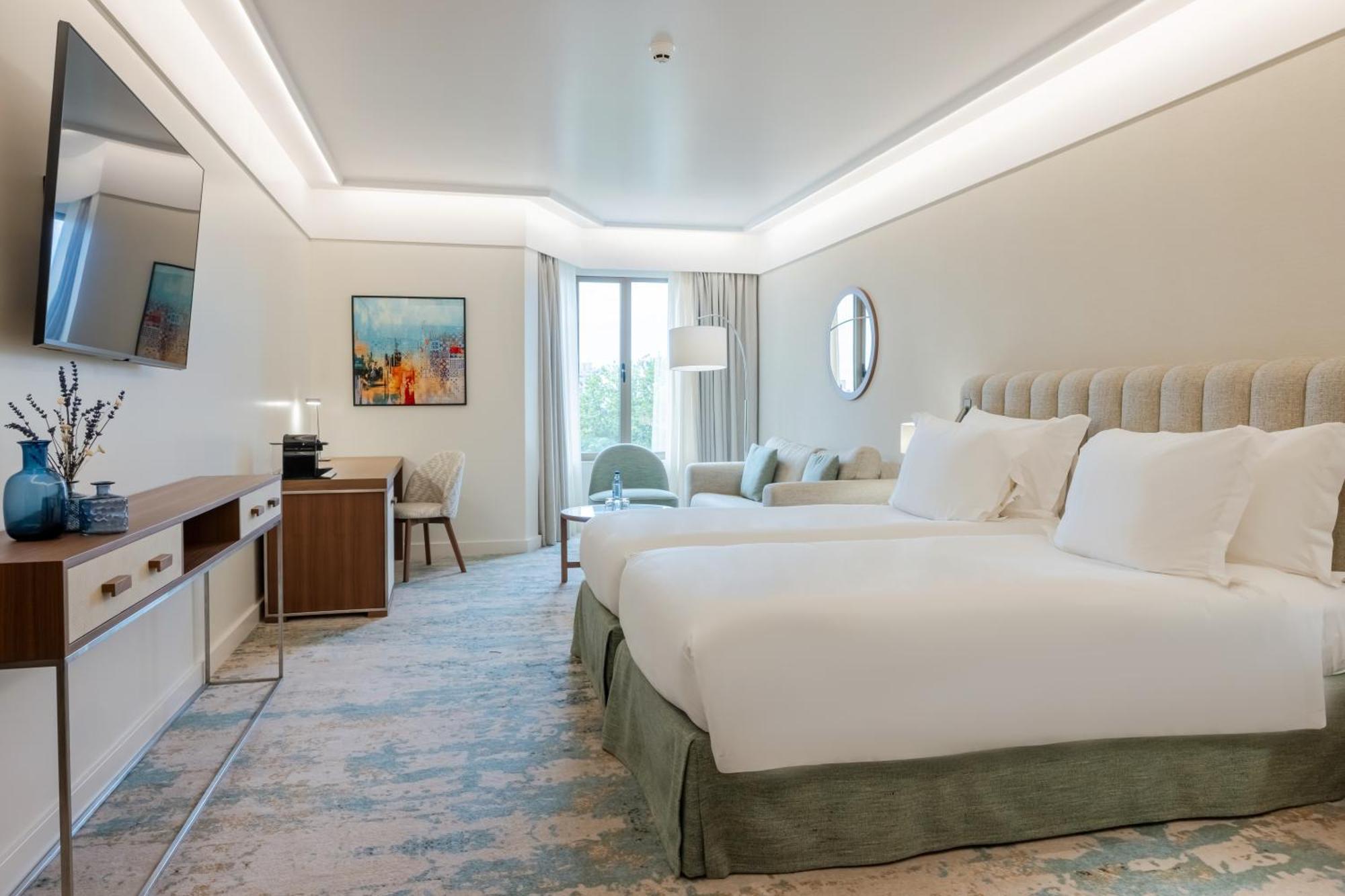 Premium Twin Room Lounge Access