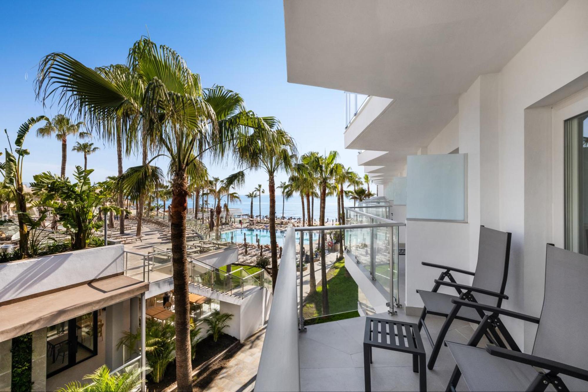 Deluxe Double Room Side Sea View