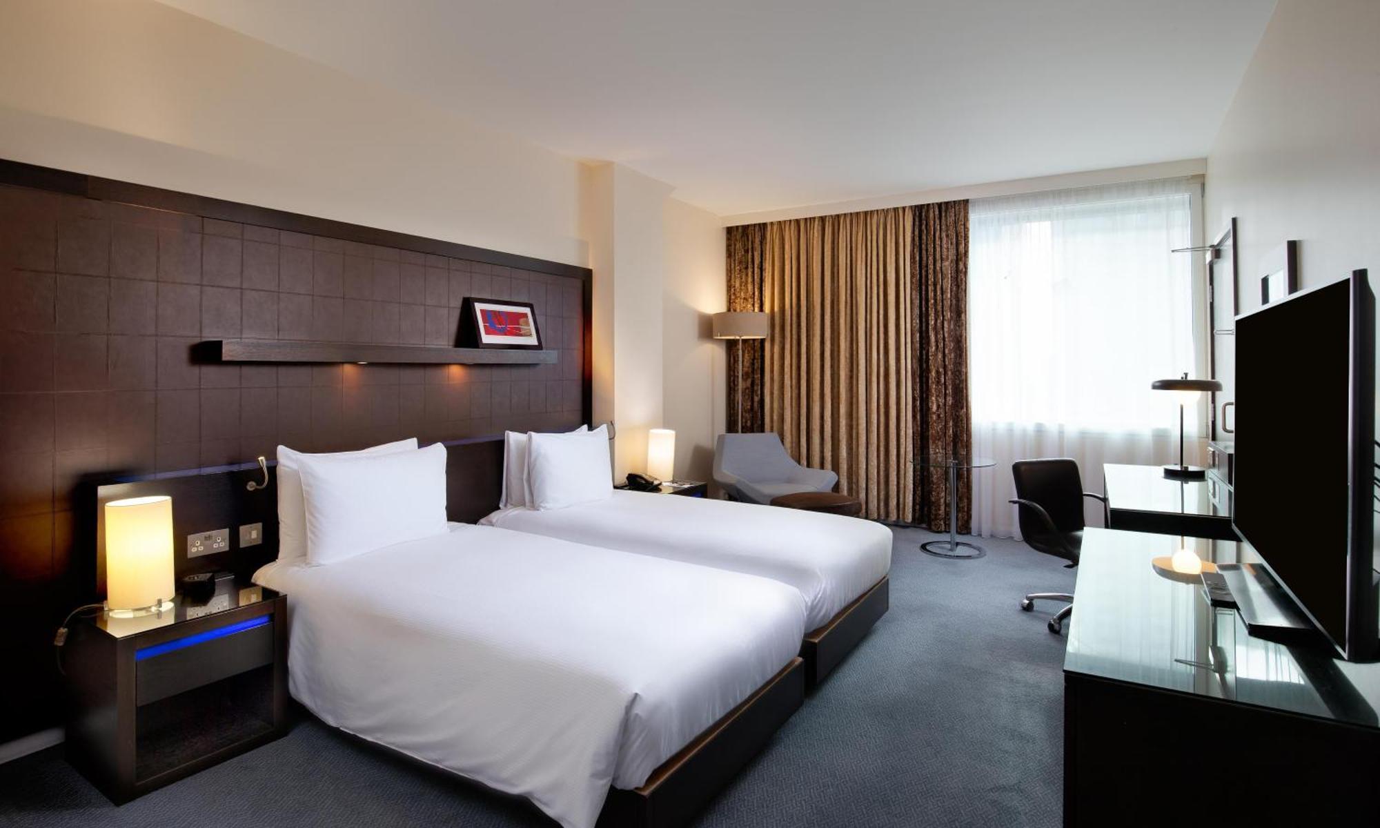 Twin Room,1765793290:JPEG