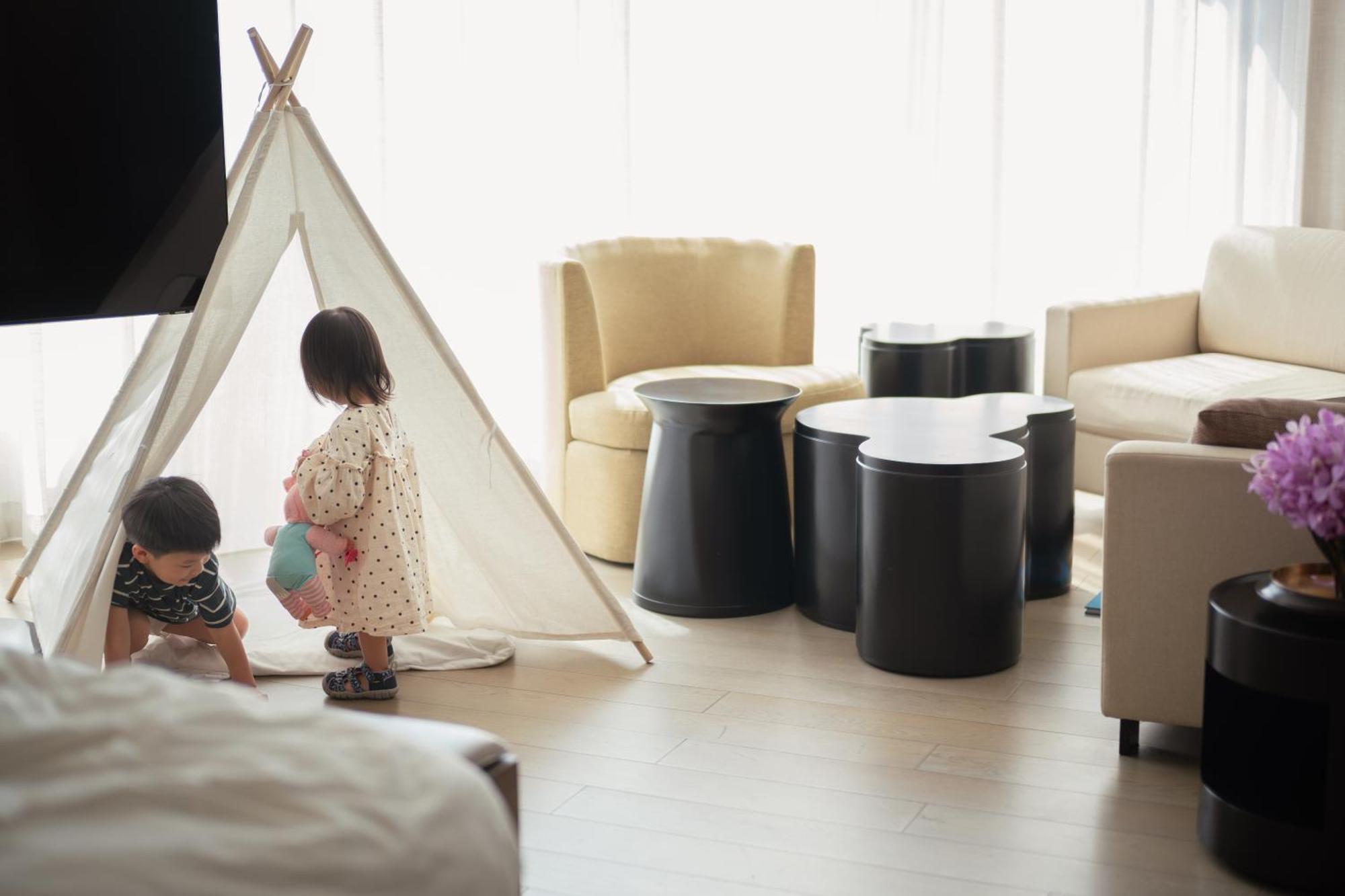 Corner King Room