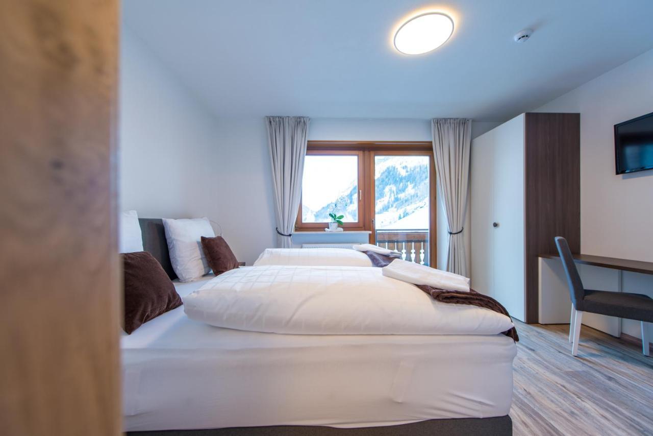 Standard Double Room,757573405:JPEG