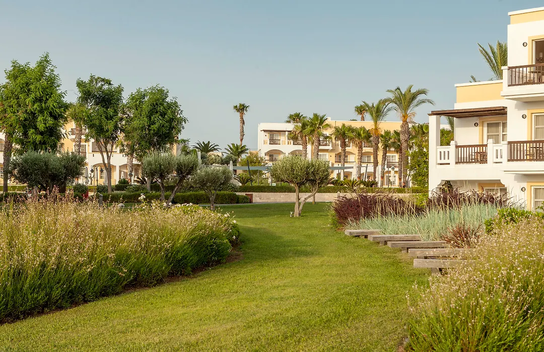 Neptune Luxury Resort-1