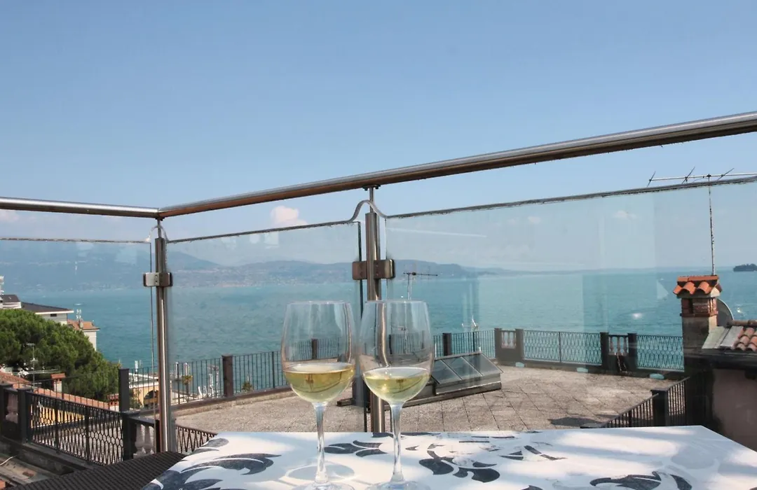 Happy Hotel Atelier Gardone Vittoriale&Spa-1
