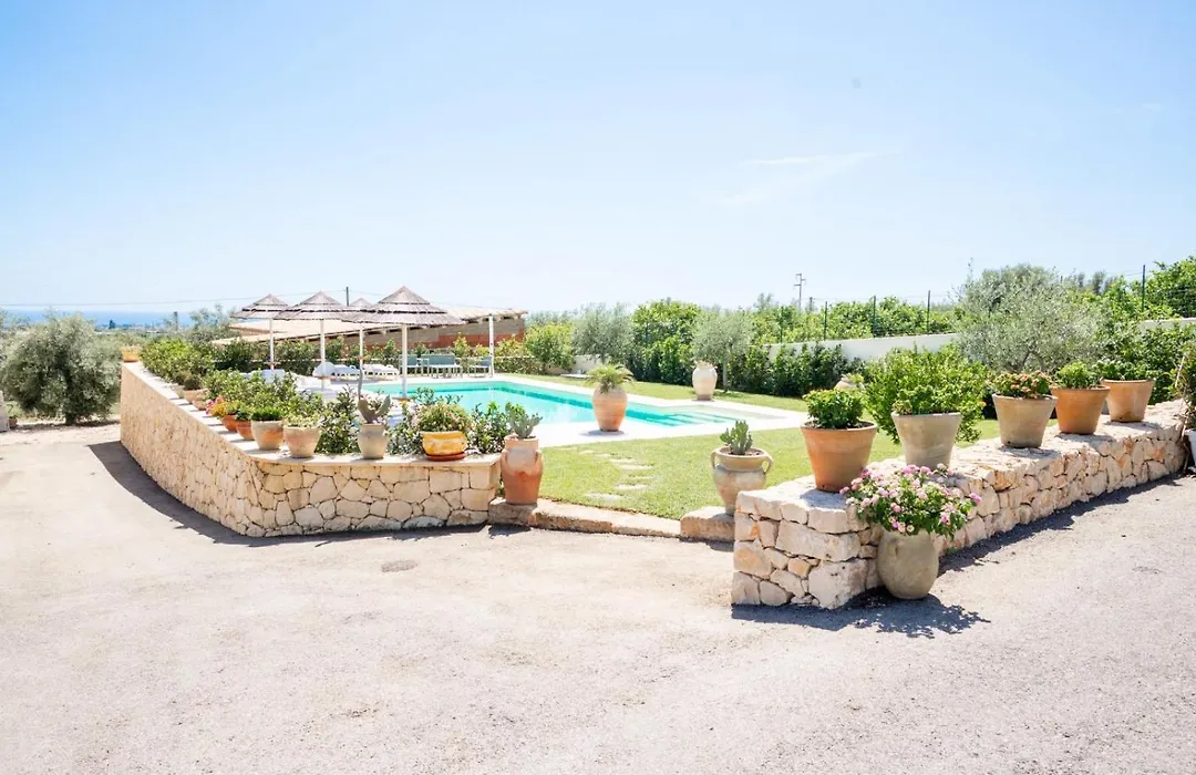 Villa Carmiano B&B Luxury Bedrooms In Avola In The Province Of Syracuse With Room With Swimming Pool-1