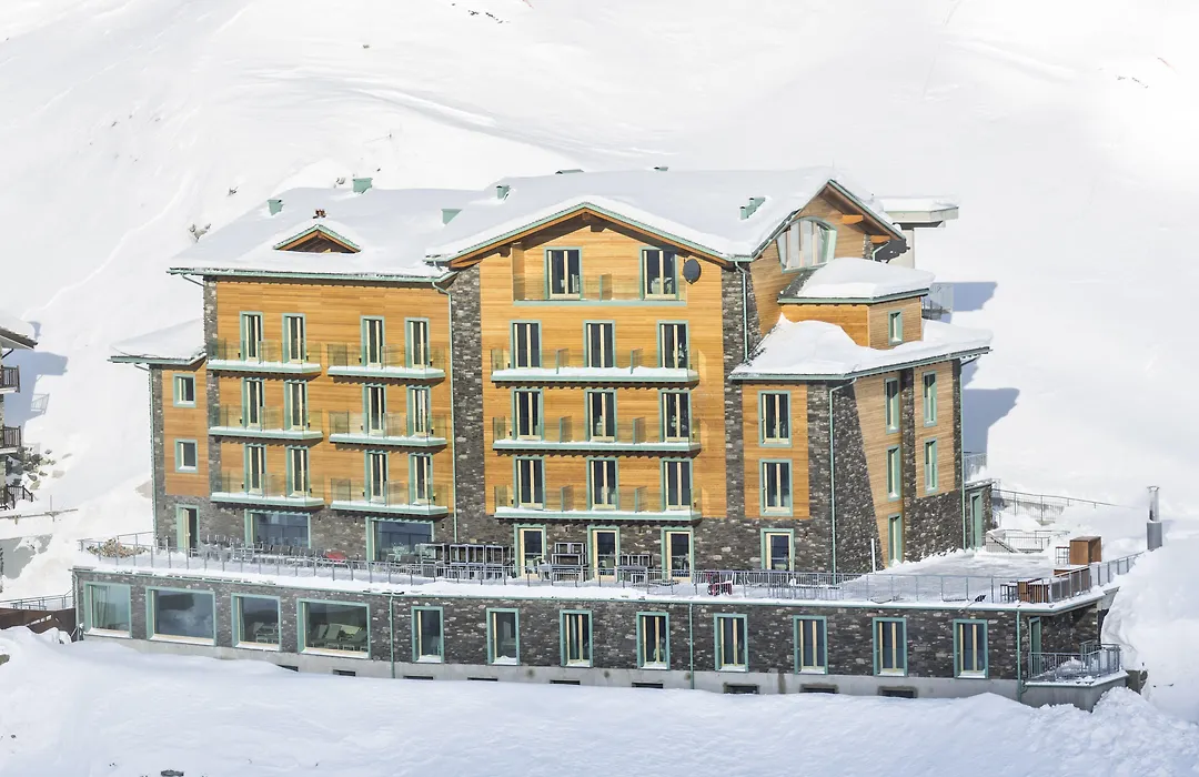 White Angel Hotel-1