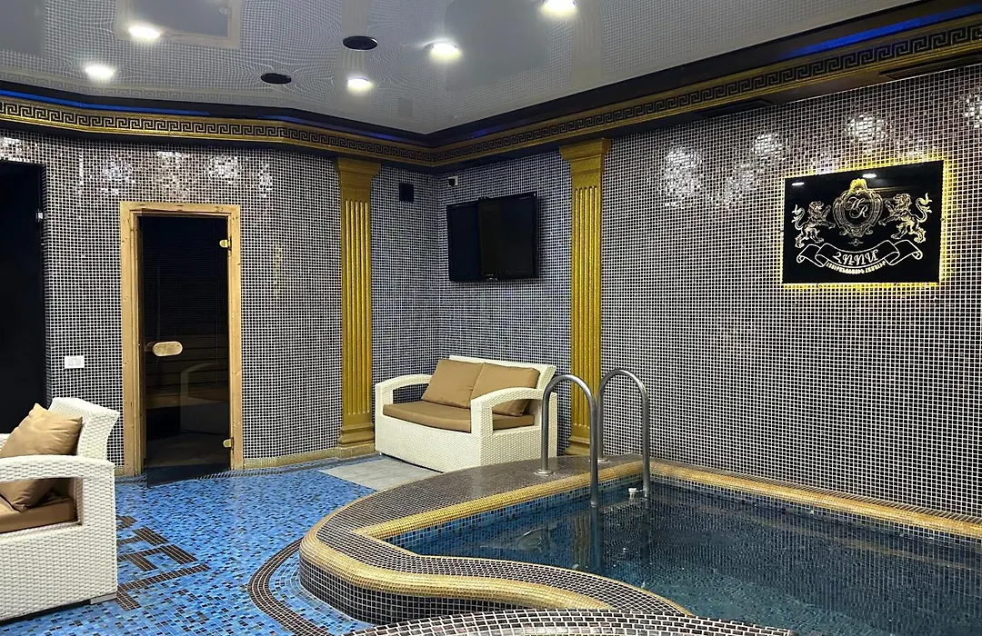 Hotel Roma & Tours-1