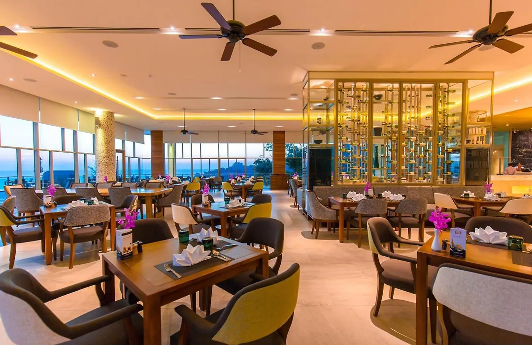 Wyndham Grand Phuket Kalim Bay-1