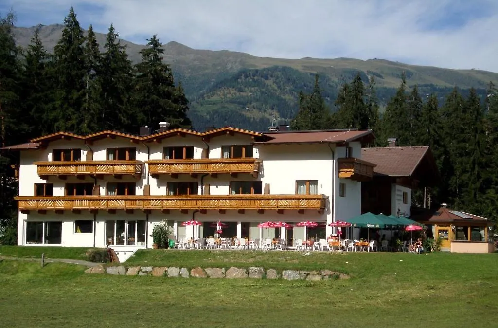 Familienhotel Moos-Alm-1