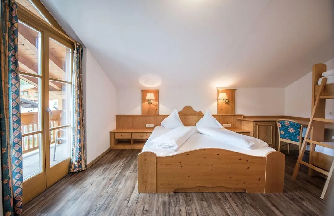 Hotel Rosenheim-1