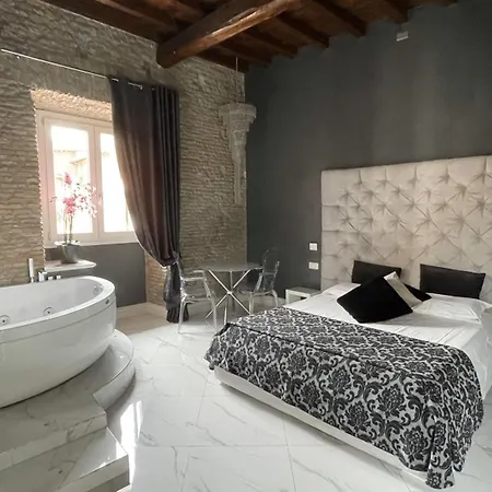 Rhome Luxury Suite-3