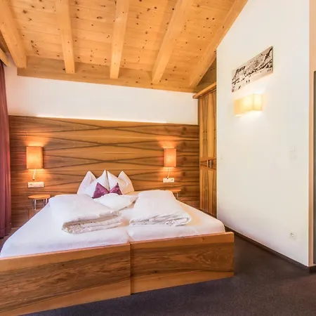 Hotel Stoeres - Active Wellbeing-3