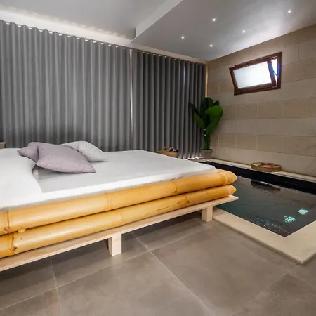Villa Carmiano B&B Luxury Bedrooms In Avola In The Province Of Syracuse With Room With Swimming Pool-2