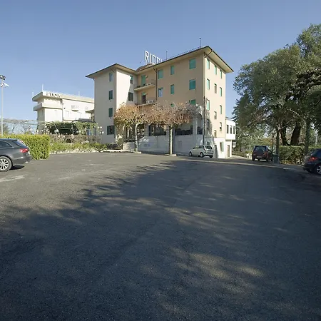 Hotel Villa Ricci&Benessere-3