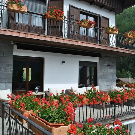 Hotell Millefiori- Alpine Event Lodge-3