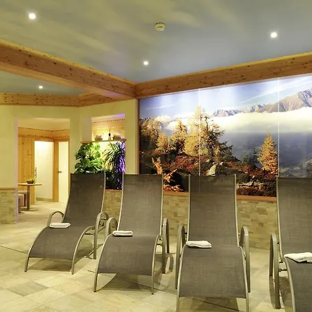 Familienhotel Moos-Alm-3