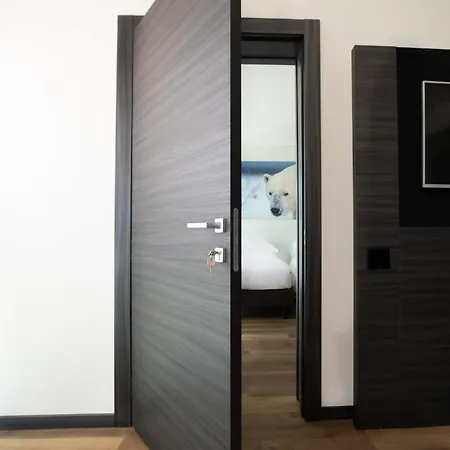 Life Hotel-2