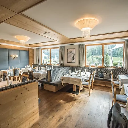 Hotel Kronblick-2