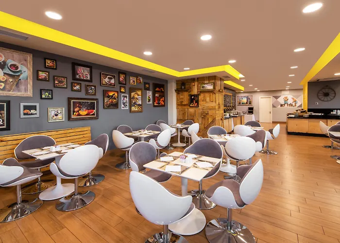 Opera Suite Hotel