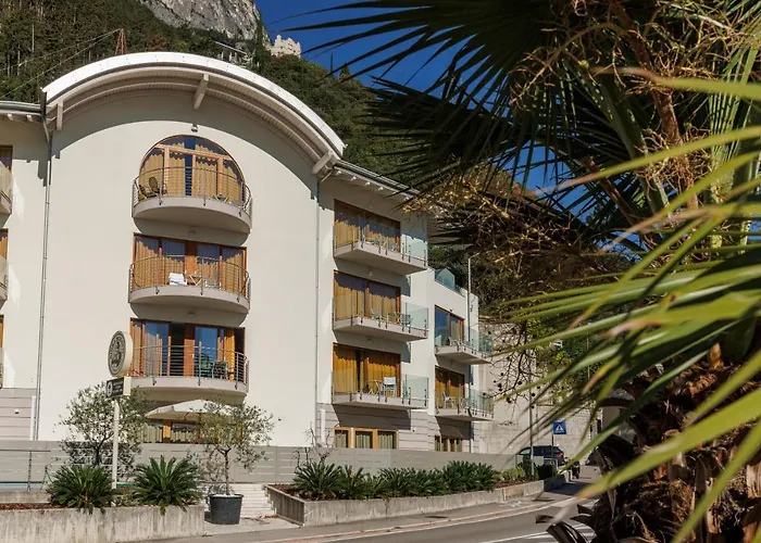 Exclusive Suites Riva