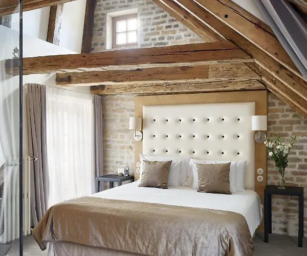 Dome Hotel