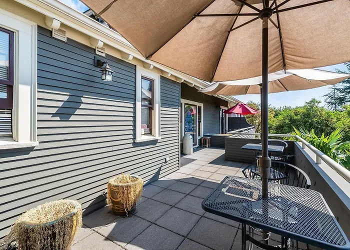 Seattle Gaslight Inn