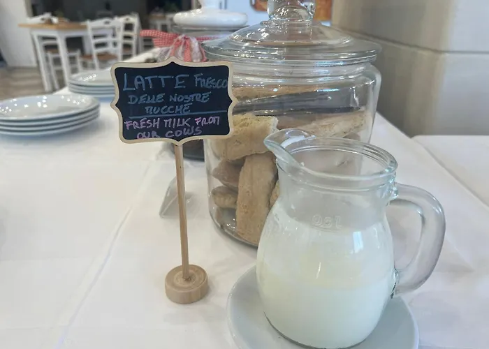 Villa con piscina: Agriturismo La Fattoria