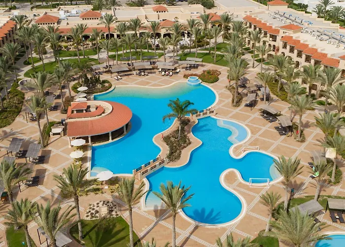 Hotel boutique: Jaz Almaza Beach Resort, Almaza Bay