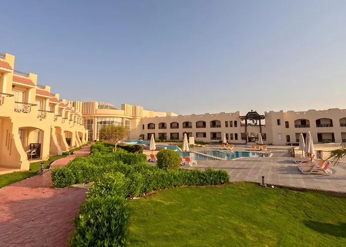 Ivy Cyrene Sharm Adults Friendly Plus 13