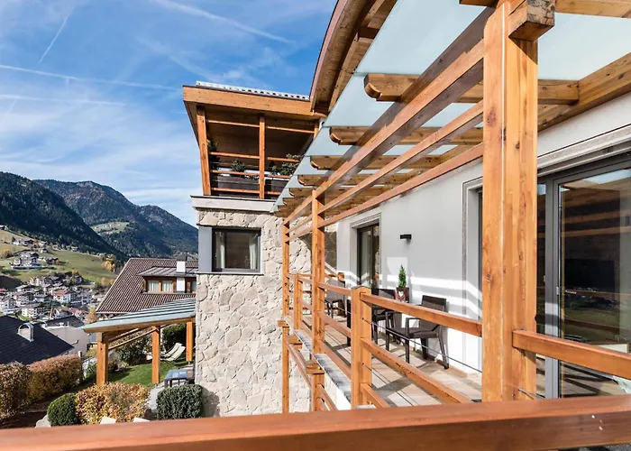  s Chalet Anna