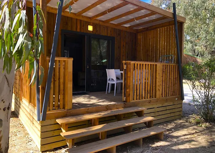 Camping La Pinède