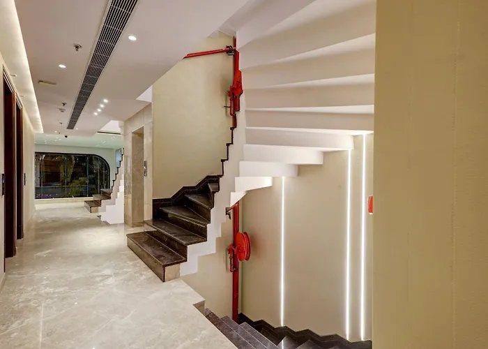 Hotel The Viking - Near New Delhi Railway & Connaught Place