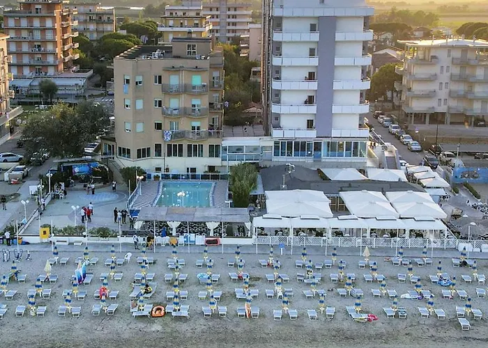 Bikini Tropicana Family Hotel