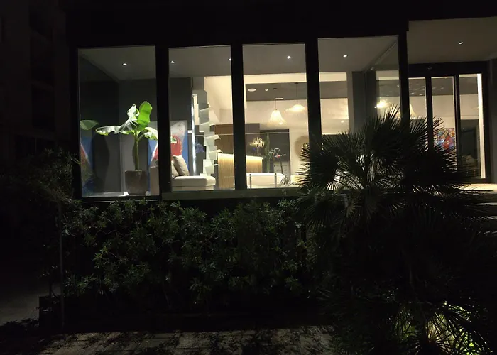 M House Art