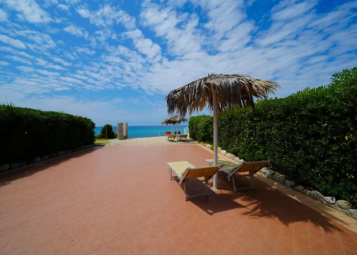 Marinella Beach Apartments - On The Beach - Private Free Parking