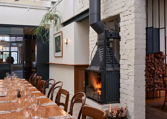 Naughtons Hotel