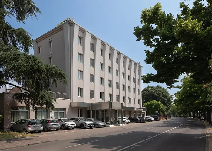 Hotel Toscanini