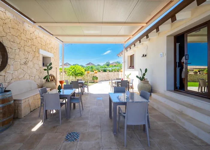 Villa Carmiano Luxury Bedrooms In Avola In The Province Of Syracuse With Room With Swimming Pool