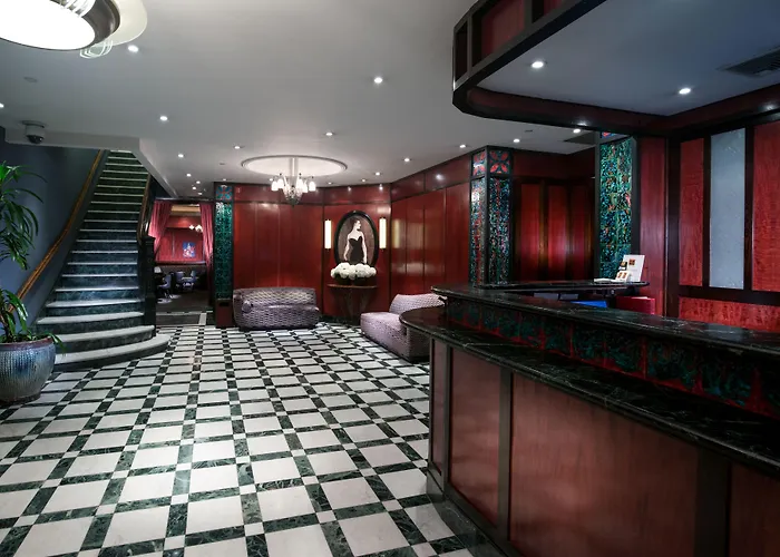 Washington Square Hotel