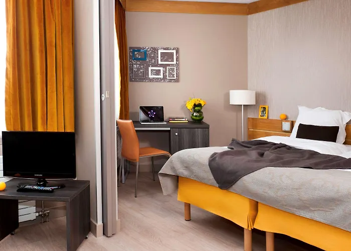 Adagio Paris XV