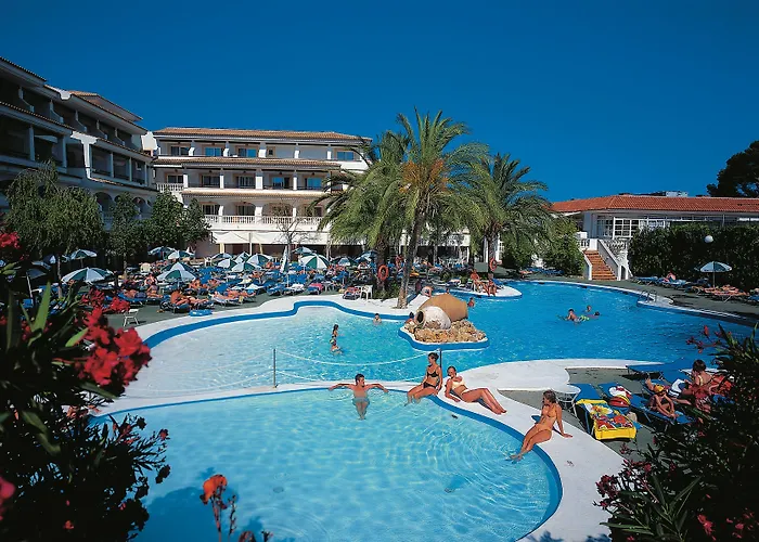  Fergus Club Font De Sa Cala Beach