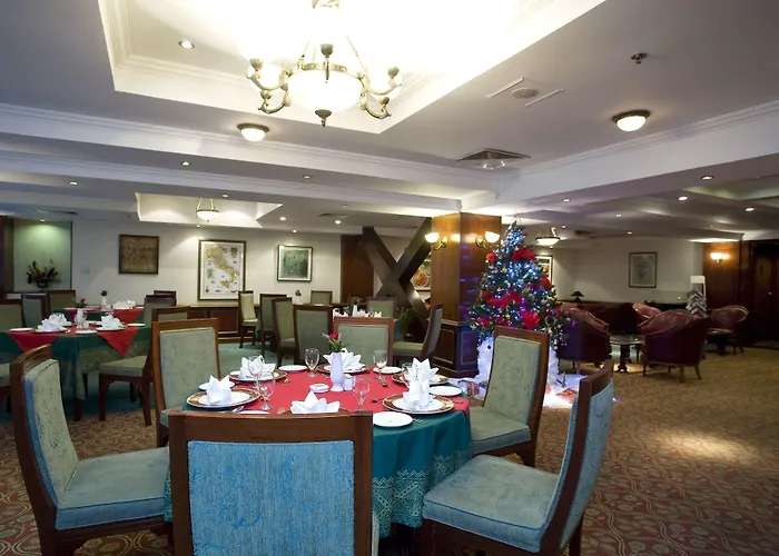 Hotel Con Piscina Sarina