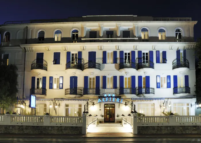 Hotel 3 stelle: Hotel Alfieri