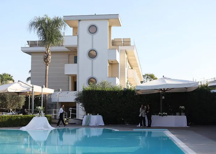 Hotel Premiere Pool & Resort