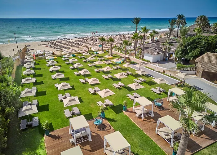 Hotel sulla spiaggia: Nozha Beach Resort & Spa