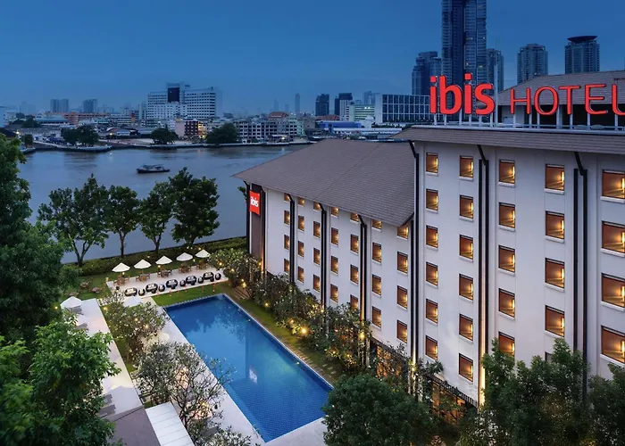  Ibis Bangkok Riverside