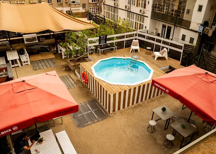 Ostello: Wot Nomad Social